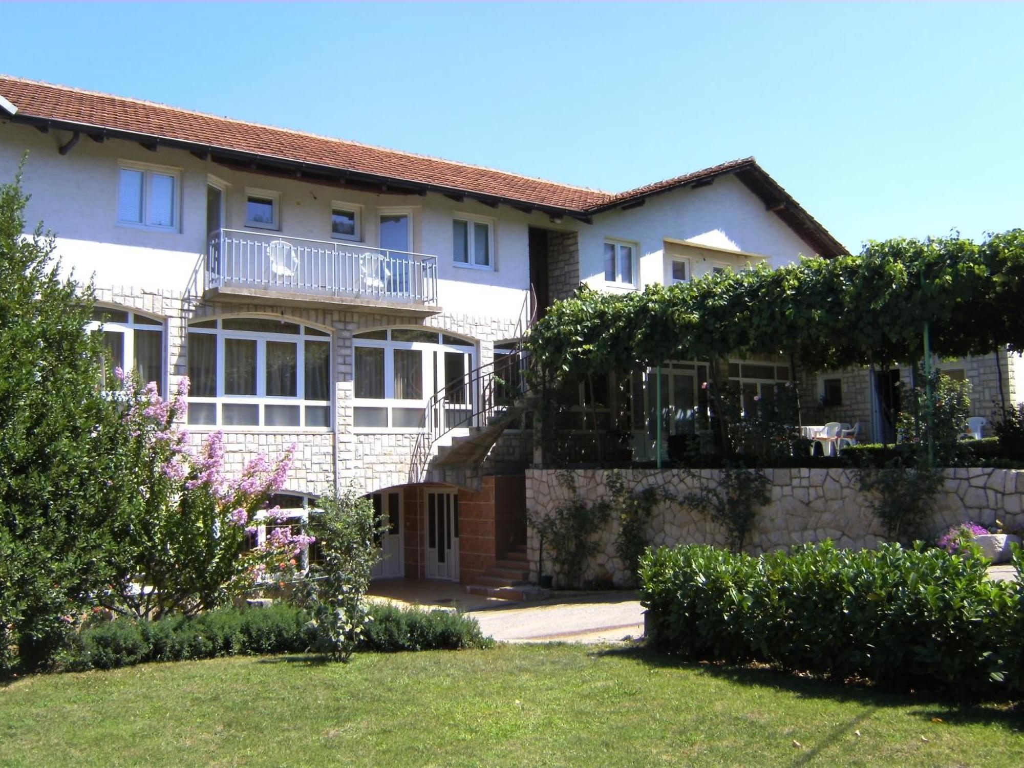 Hotel Pansion Pero Elez Međugorje Exterior foto